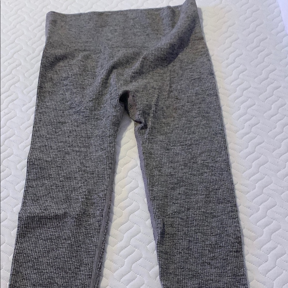 Colsie Gray Leggings with Elastic Waistband